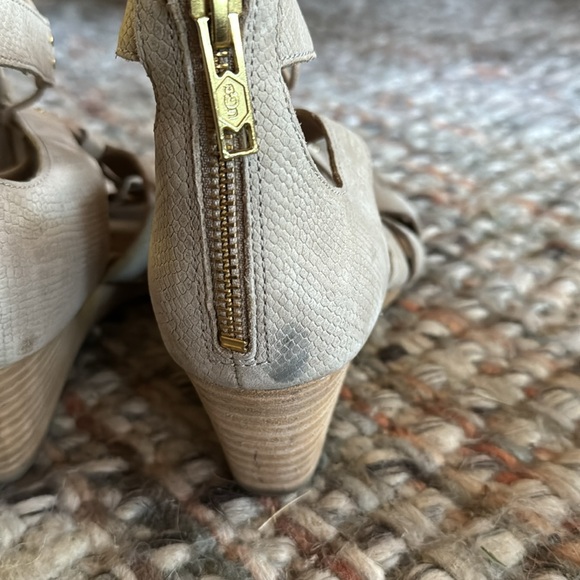 UGG Yasmin Wedge - Size 8.5 - Picture 7 of 7